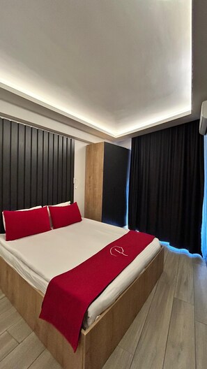 Deluxe Double Room | Premium bedding, minibar, free WiFi, bed sheets