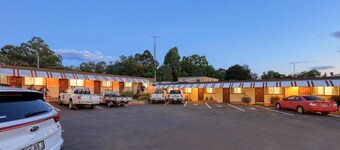 goldenpeak motel