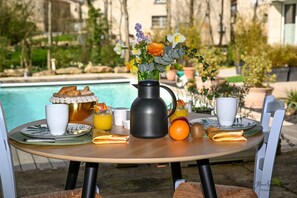 Free daily continental breakfast - Casa Upupa  (Montreuil)