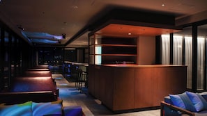 Poolside bar
