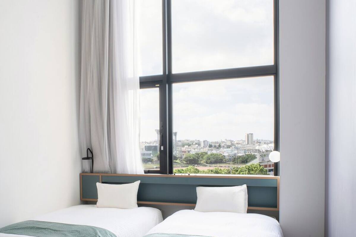 Down comforters, in-room safe, desk, laptop workspace