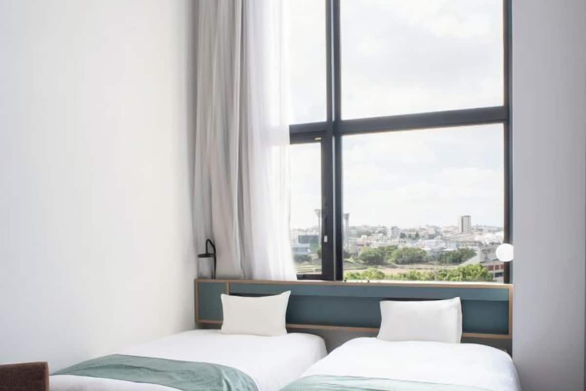 1 bedroom, down duvets, in-room safe, desk