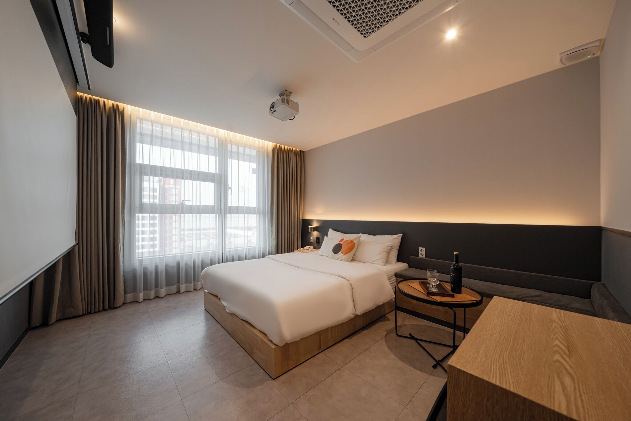 Cinema | Décoration personnalisée, ameublement personnalisé, Wi-Fi gratuit