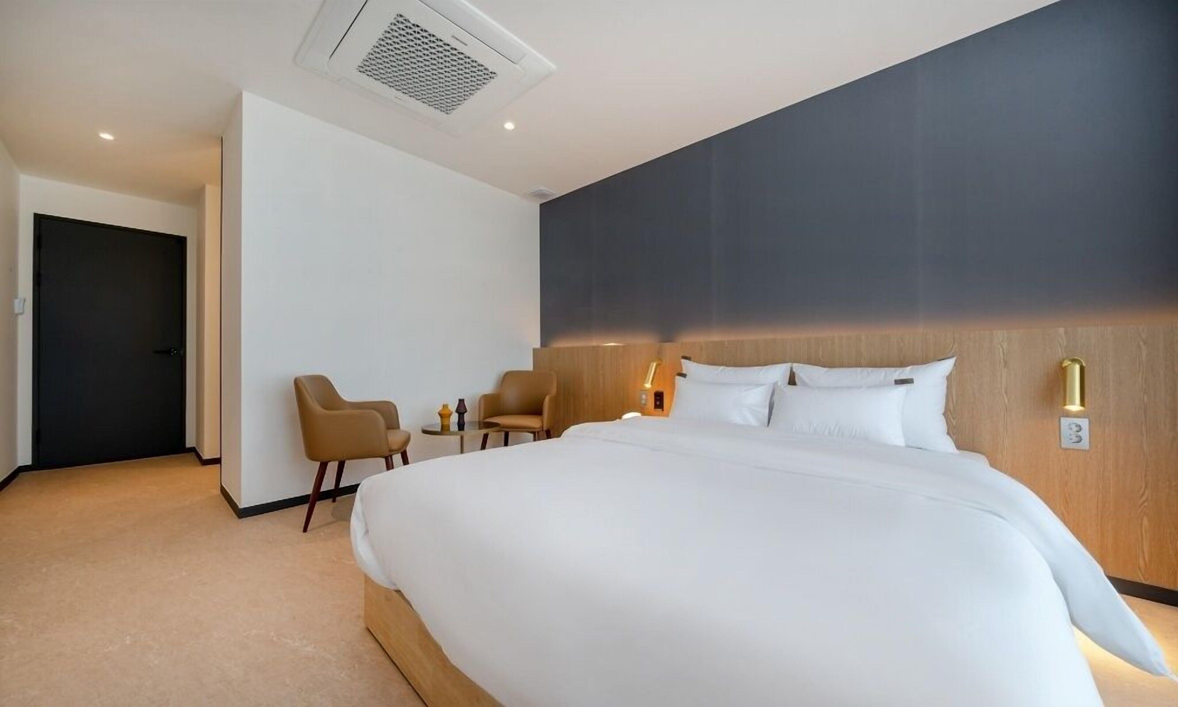 Individually decorated, individually furnished, free WiFi, bed sheets