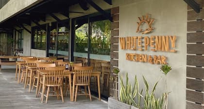 White Penny Hostel