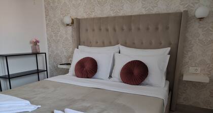 Bloom Apartments & Lounge Bar