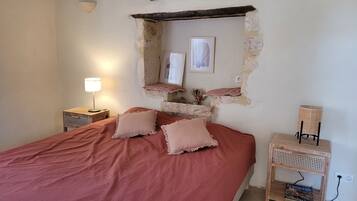 1 chambre, Wi-Fi gratuit, draps fournis