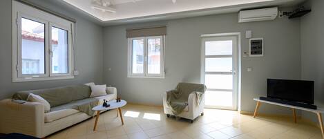 Smart-TV og stereoanlegg