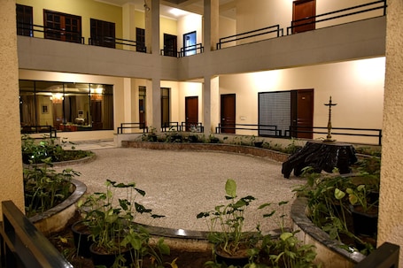 Lobby lounge. Greenwood Hotel