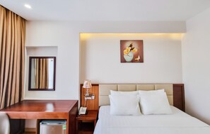 Habitación Deluxe doble | Minibar, escritorio, sistema de insonorización y wifi gratis