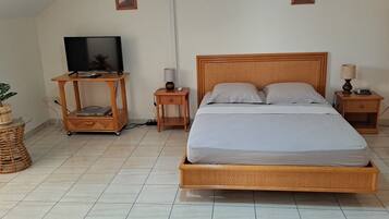 1 bedroom, desk, iron/ironing board, free WiFi