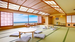 Japanese-Style Family room with Shared bath, Non Smoking