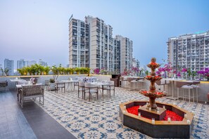 Unclassified image, 2 of 65, button - Arnna Hotel - Goregaon (Mumbai)