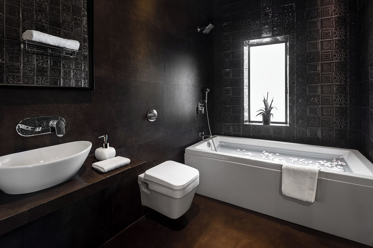 Premium Oda (2 way Airport Transfers & Cocktail) | Ses yalıtımı, ücretsiz kablosuz İnternet