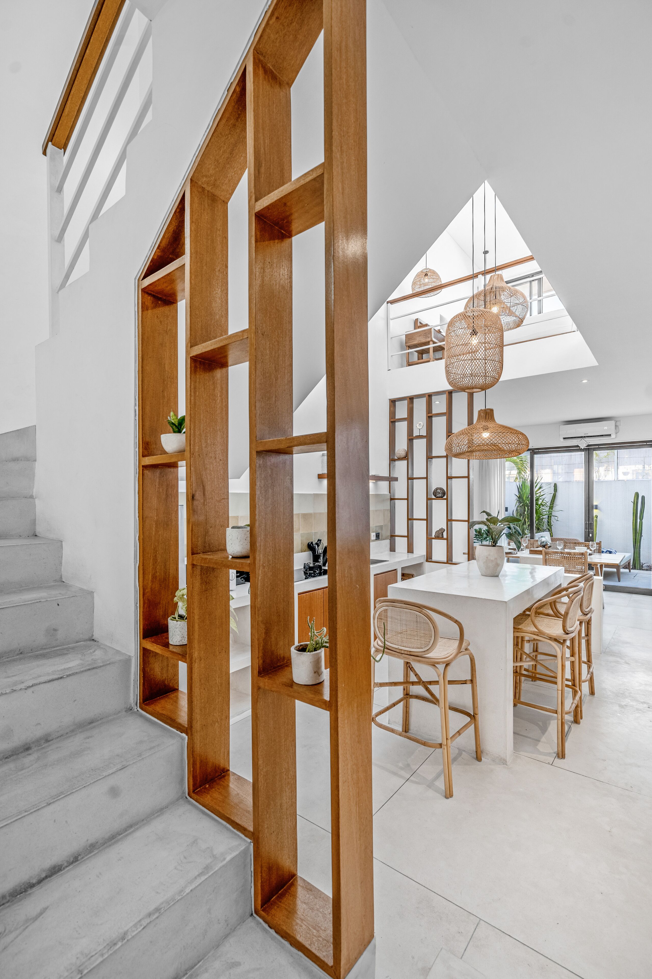 Fridge, microwave, stovetop, electric kettle