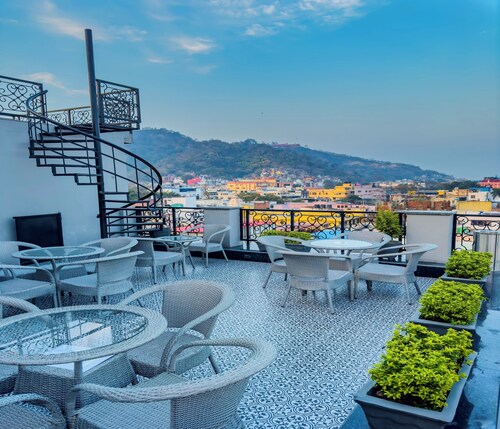 Hotel Wonder Hills @ Har ki Pauri Road Haridwar