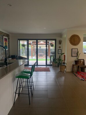 Interior - Pottsville getaway (Pottsville)