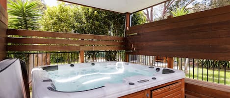 室外 SPA 浴池