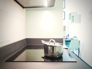 Microwave, stovetop, dishwasher