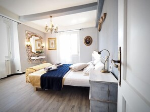 2 bedrooms, WiFi, bed sheets - DWELLING OF CARMINE (AQUARIUM) GENOVABNB.IT (GENOVA)