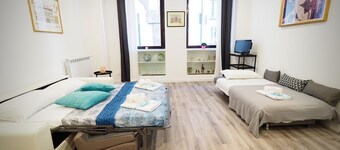 Sottoripa, 1A/24   DIMORA SOTTORIPA 24 DI FRONTE ALL’ACQUARIO