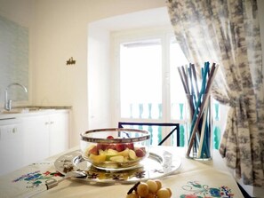 تناول الطعام