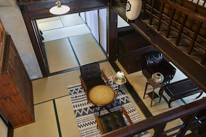 Lobby - chikugoyoshii machiyayado ikuha (Ukiha)