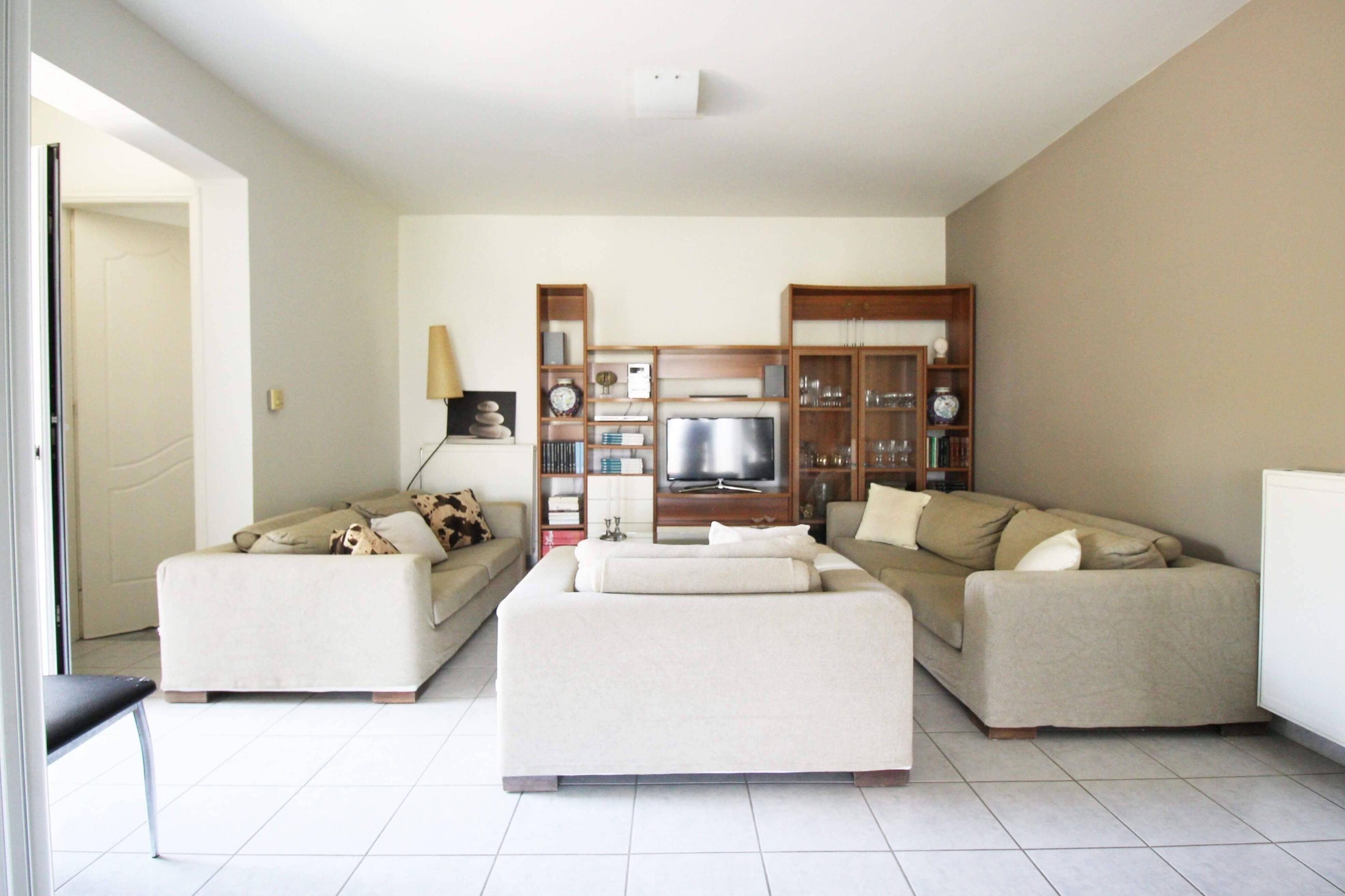 Villa | Living area | Flat-screen TV, DVD player