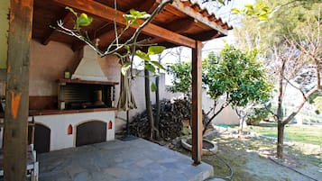 BBQ/picnic area