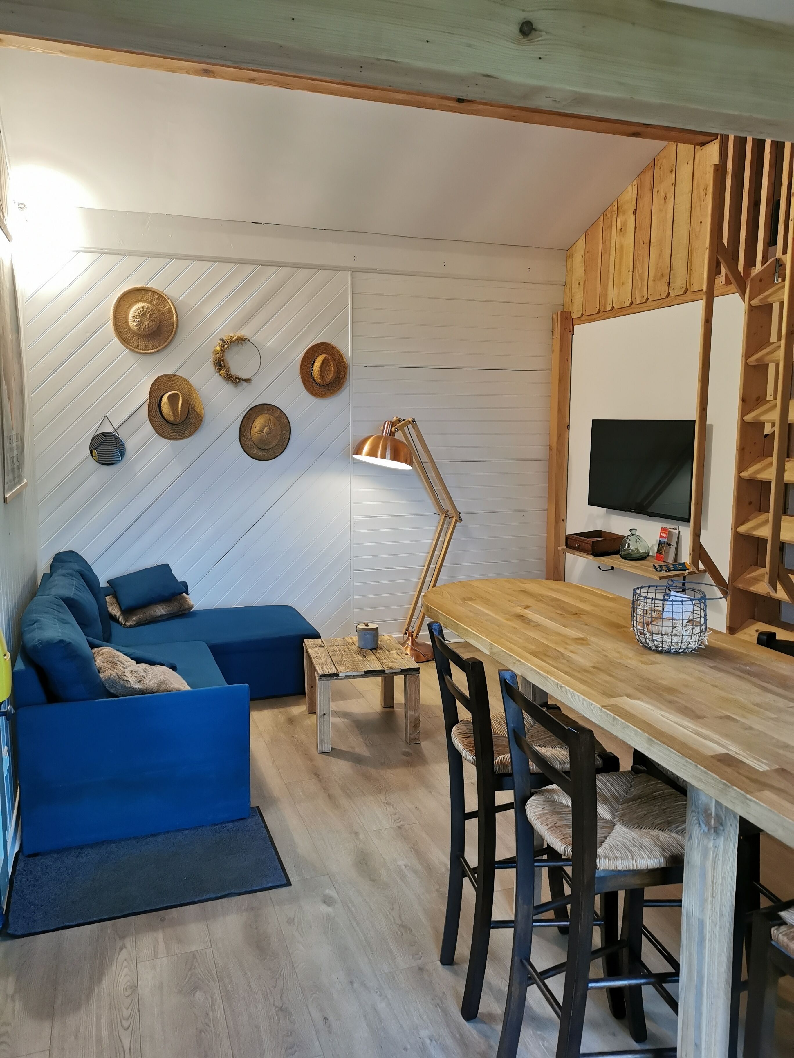 *Le RUCHER* pleasant chalet with mountain views