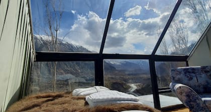 Sevinc With Forest View - Cloud Nine and a Half
