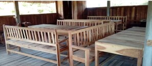 Outdoor dining - Residence for artists and craftspeople (Cô-wéwé)5min from Ouidah beach (Ouidah, Agondji kpèvi (womey))
