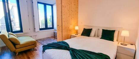 1 bedroom, internet, bed sheets