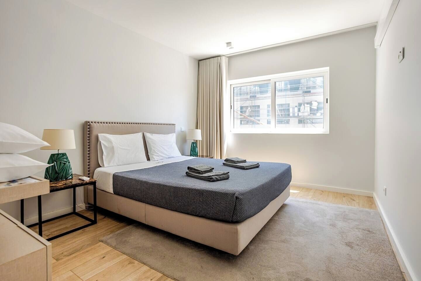2 chambres, fer et planche à repasser, accès Internet, draps fournis