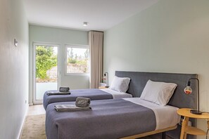 2 bedrooms, iron/ironing board, Internet, bed sheets