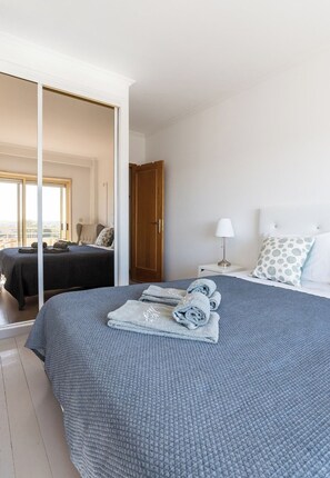 1 bedroom, iron/ironing board, Internet, bed sheets - Porto Gaia River View (Vila Nova de Gaia)