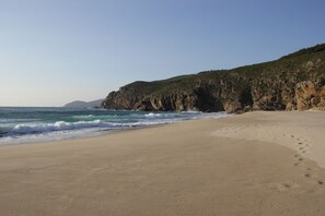 Beach - Ribeira beach viewpoint. Front line of beach
Renovated May 2024 (Fisterra)