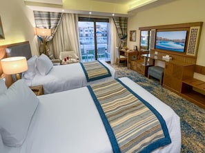 Habitación estándar con 1 cama doble o 2 individuales | Minibar, caja fuerte, escritorio y espacio para trabajar con un portátil