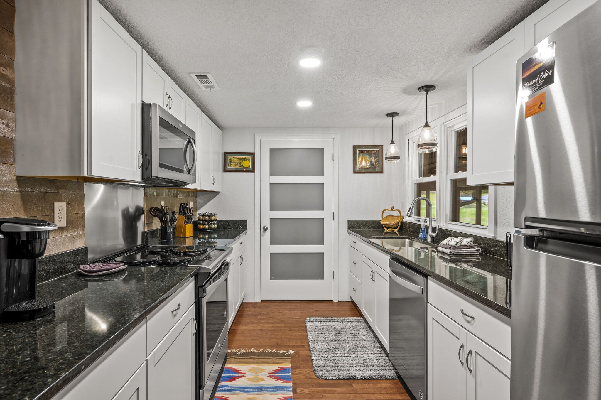 The Bird's Nest Creekside Cabin