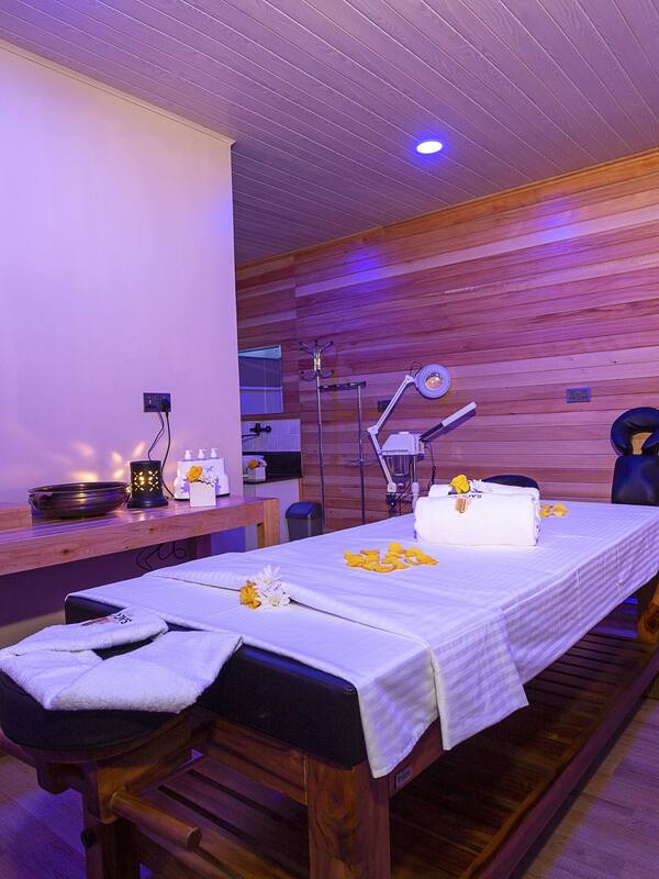 Couples treatment room(s), sauna, steam room, body treatments