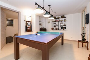 Game room - Caesar Sirmione Luxury Apartment F15 (Sirmione)