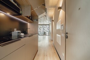 Fridge, microwave, coffee/tea maker, electric kettle