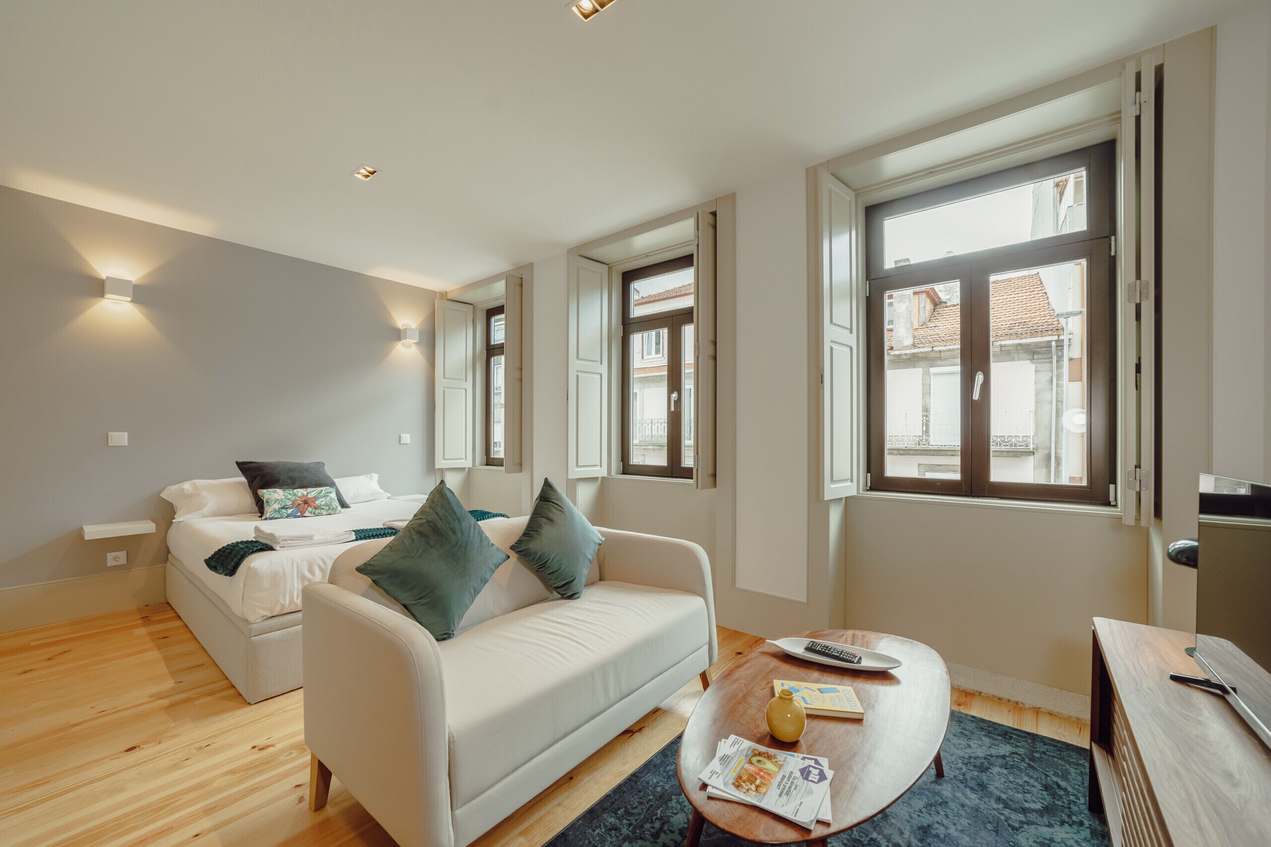 1 bedroom, in-room safe, iron/ironing board, free WiFi