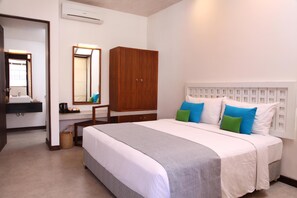 Standard Double Room - Blue Breeze (Negombo)