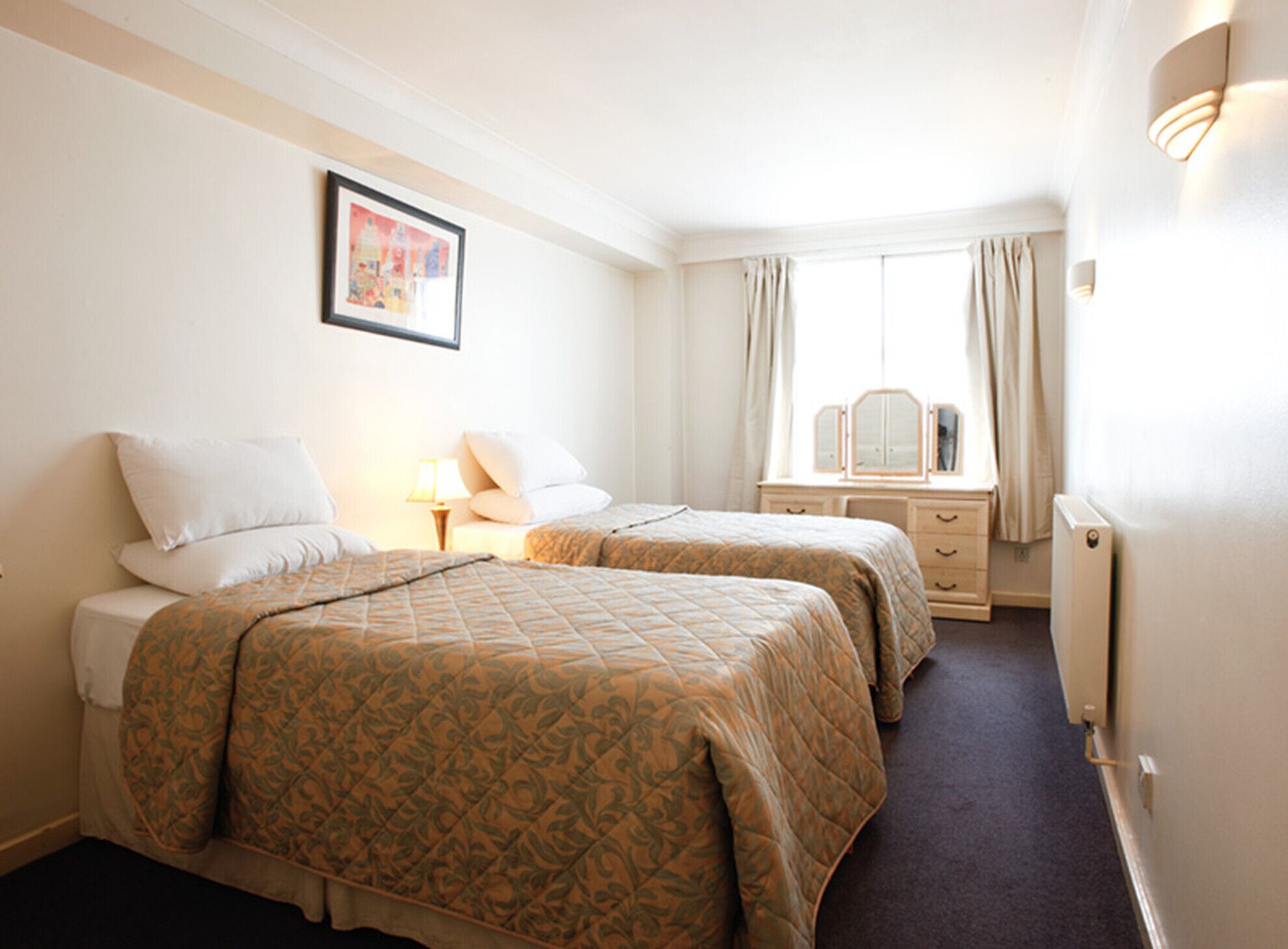 Mayfair Family 2 Bedroom Apartment - Best Location in London
