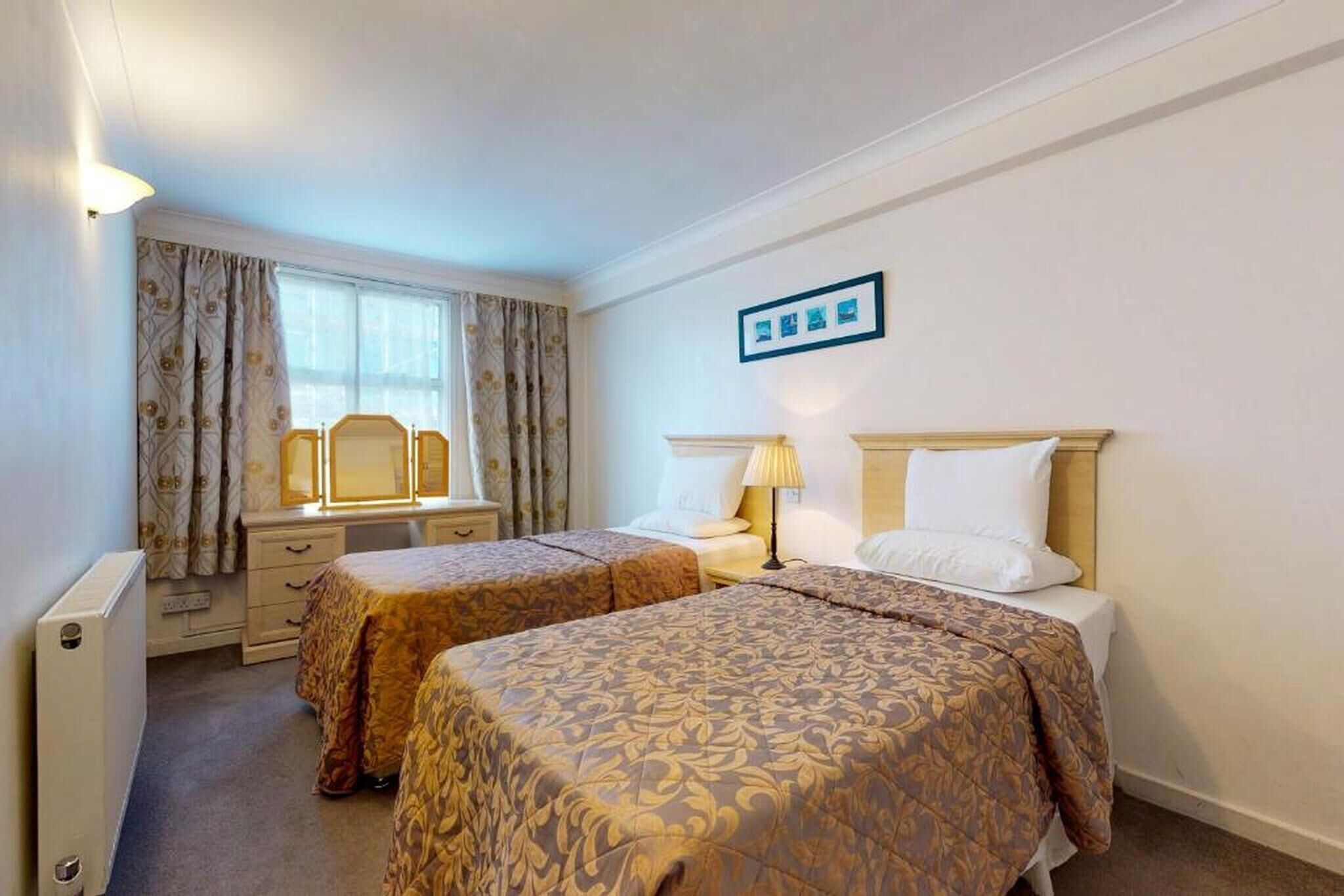Mayfair Family 2 Bedroom Apartment - Best Location in London