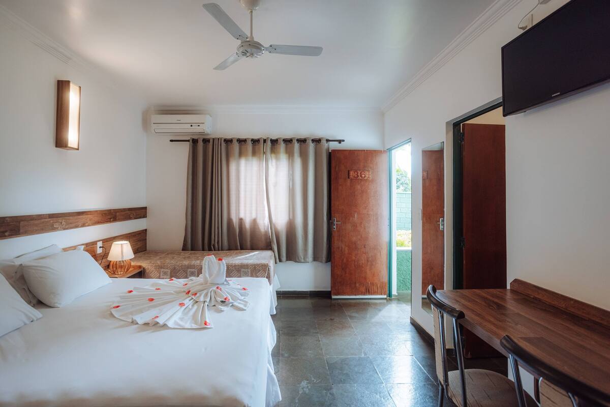 Minibar, escritorio, cunas gratuitas y wifi gratis