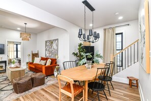 Interior - HGTV Hidden Gem In Bates-Hendricks Sleeps 8 (Indianapolis)