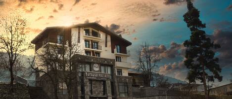 Facciata della struttura