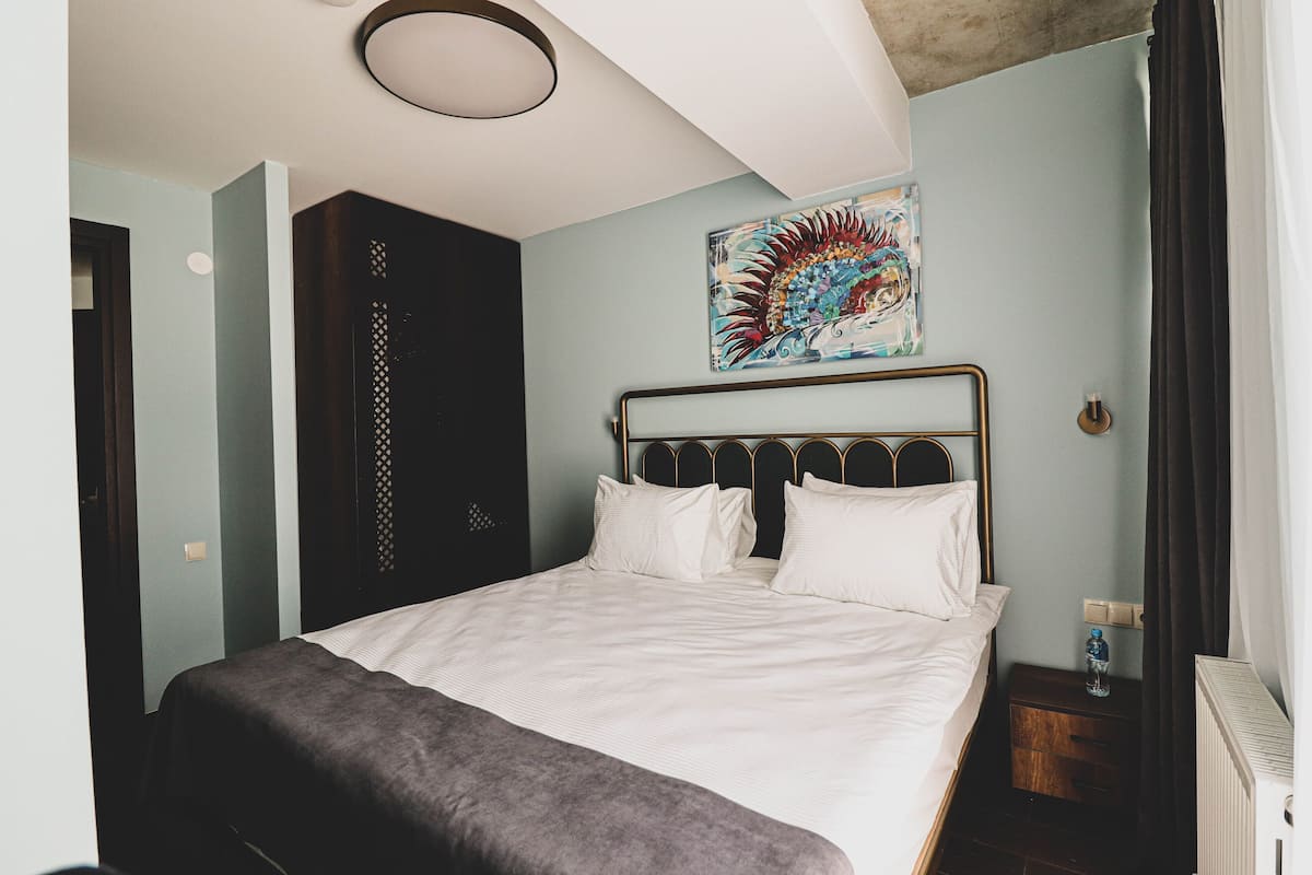 Premium bedding, memory foam beds, in-room safe, desk